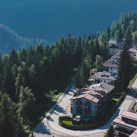 Hotel Fantelli Folgarida Eksteriør billede