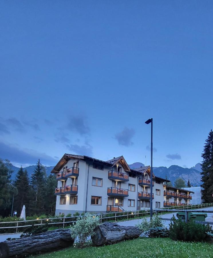 Hotel Fantelli Folgarida Eksteriør billede
