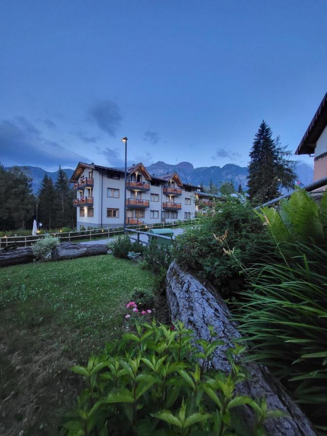 Hotel Fantelli Folgarida Eksteriør billede