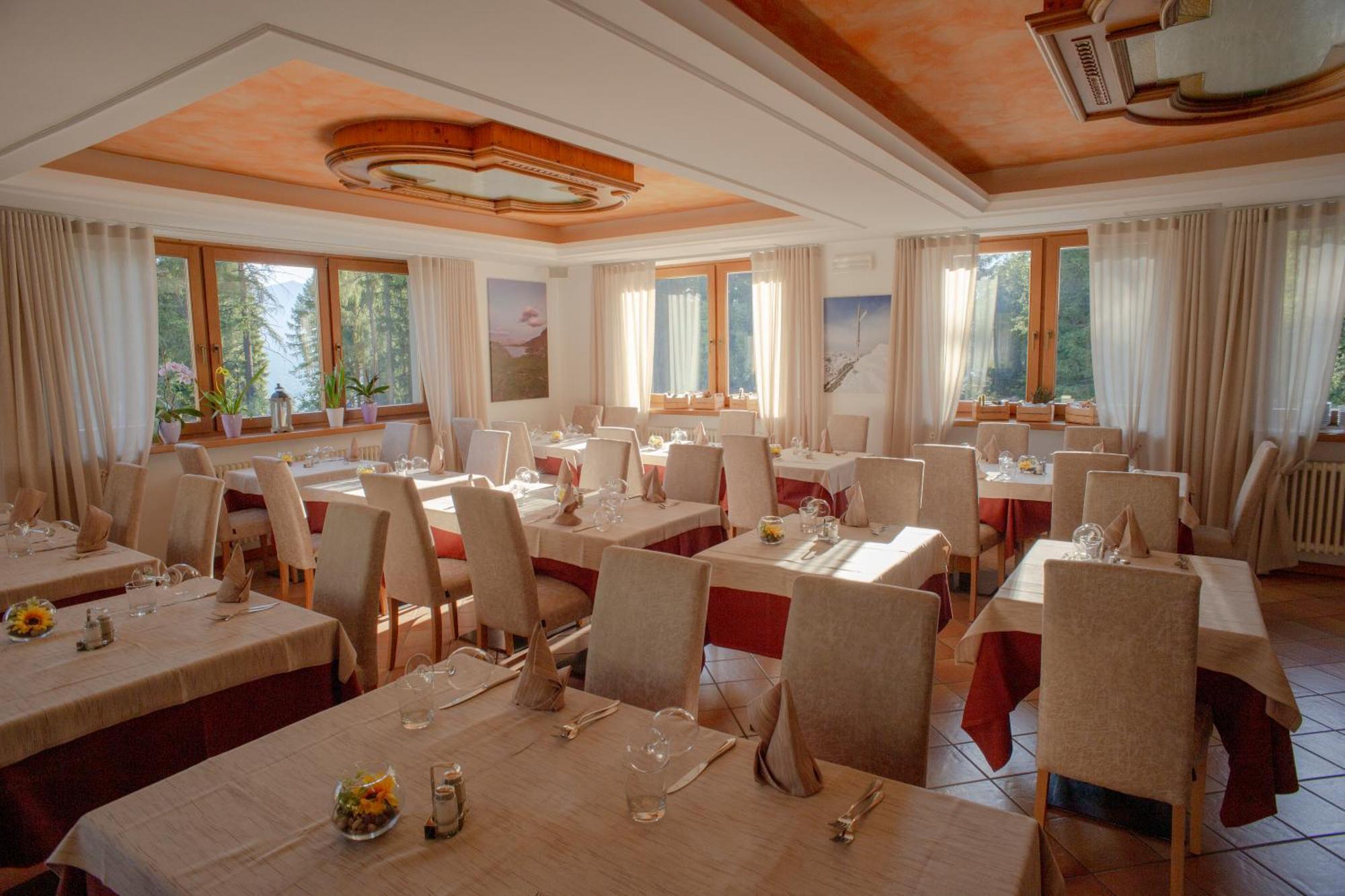 Hotel Fantelli Folgarida Eksteriør billede
