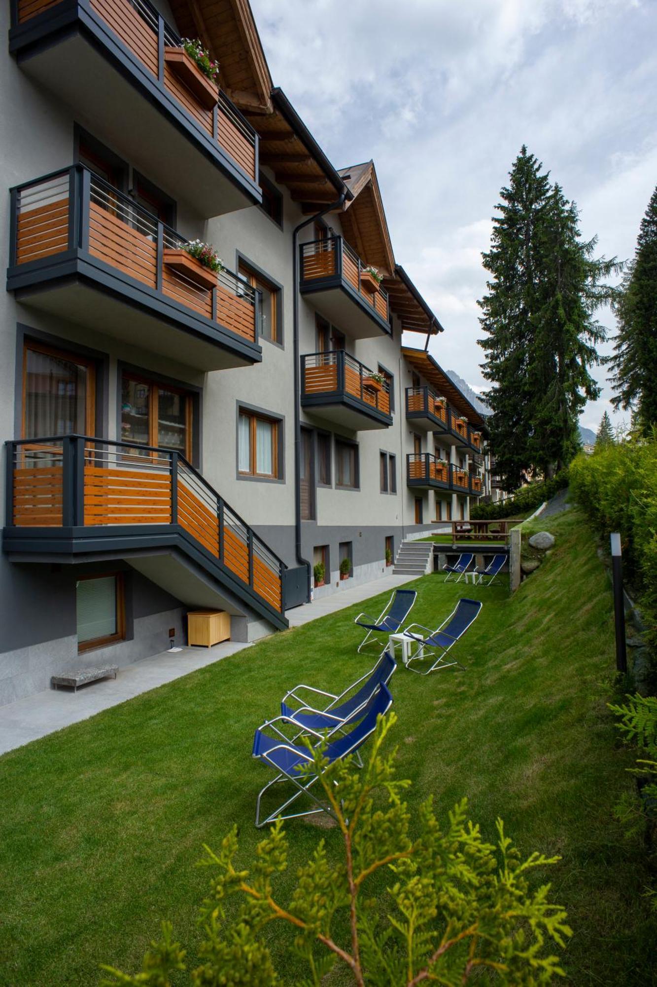 Hotel Fantelli Folgarida Eksteriør billede
