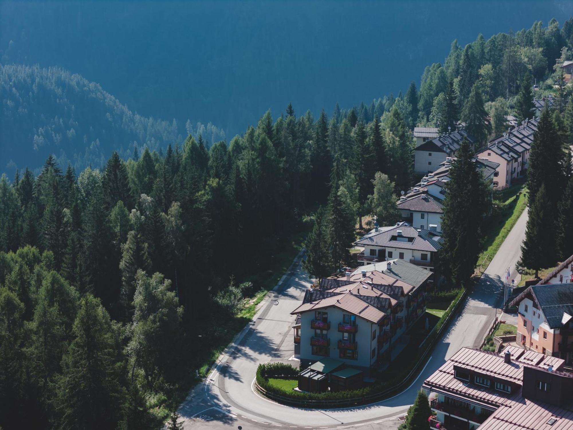 Hotel Fantelli Folgarida Eksteriør billede