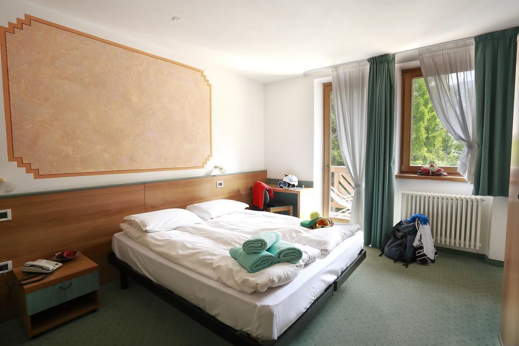 Hotel Fantelli Folgarida Eksteriør billede